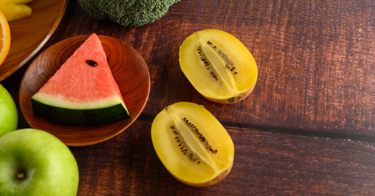 Cara Alami Menjaga Kadar Gula Darah dan Kesehatan Kulit Melalui Konsumsi Buah Rutin