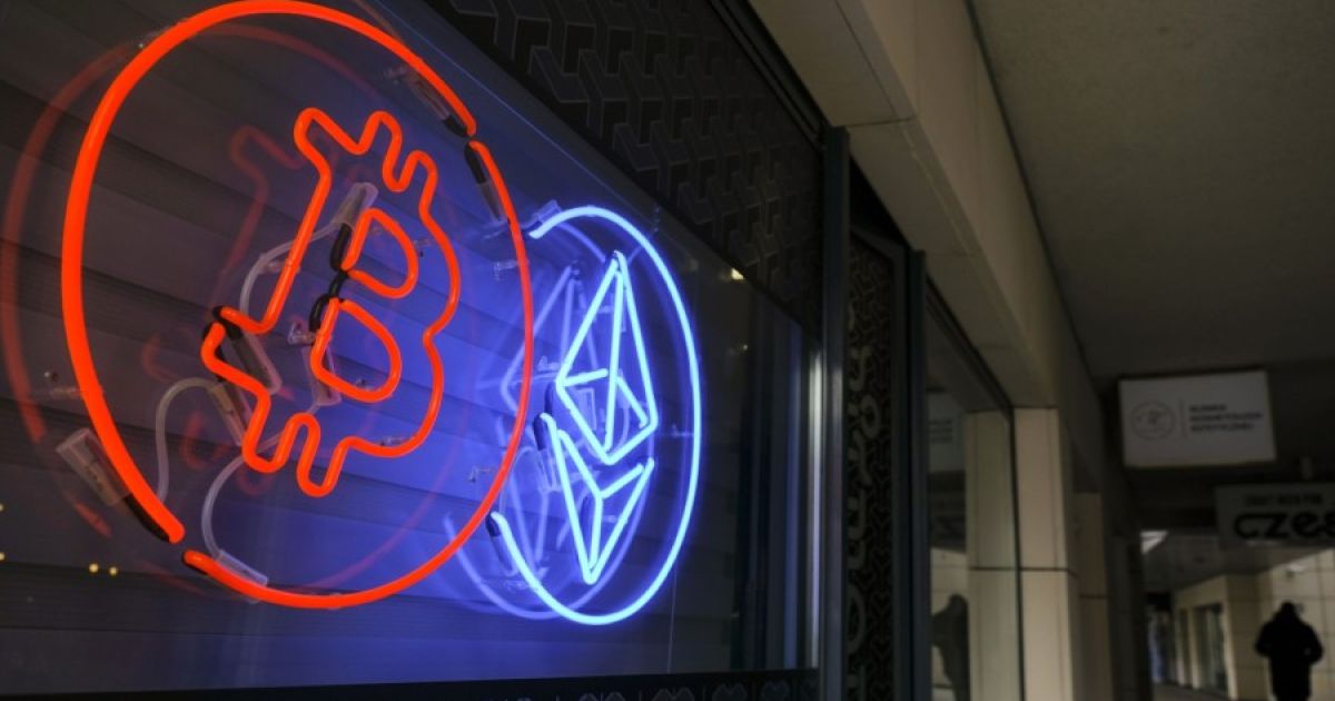 Bitcoin Dekati Level Psikologis $64.000: Analisis Potensi Koreksi Mendadak di Tengah Ketidakpastian Pasar Global