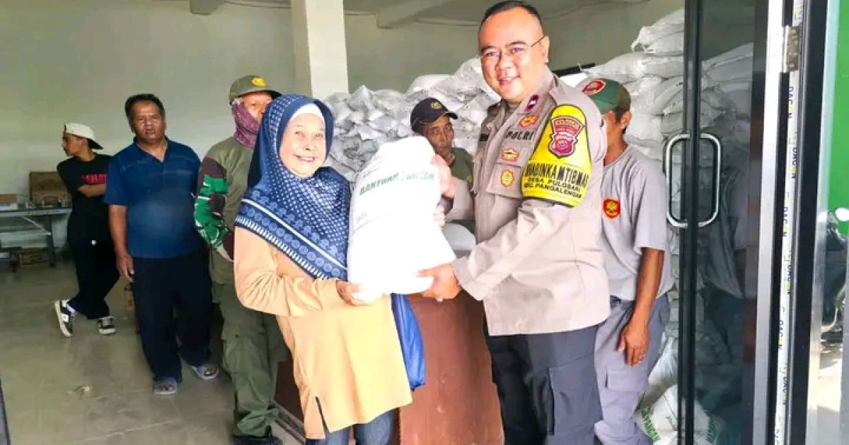 Ribuan KPM Warga Desa Sukaluyu Pangalengan  Terima Bantuan Pangan Berharap Bukan Solusi Sementara Penuhi Kebutuhan