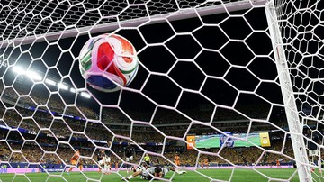 Bola Piala Dunia. Foto: Getty Images/Dan Mullan