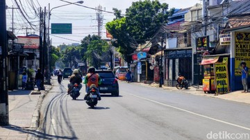 Jalan Kopo yang lengang di hari Minggu (Foto: Bima Bagaskara/detikJabar)
