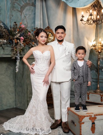 Ilustrasi: Momen Hangat Nathalie Holscher dan Adzam dalam Pemotretan Prewedding Terbaru Jelang Pernikahan