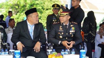 Wakil Bupati Karawang Maslani bersama Kapolres Karawang AKBP Fiki Novian Ardiansyah (Foto: Istimewa)