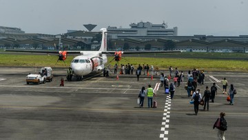 Ilustrasi Bandara Husein Sastranegara. (Foto: ANTARA FOTO/Raisan Al Farisi)