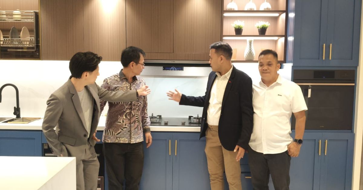 FOTILE Indonesia menghadirkan inovasi terbaru, Cooker Hood BIG9069G, cooker hood tersembunyi pertama dengan teknologi Smart Synchronize yang menghadirkan estetika dapur elegan dan pengalaman memasak efisien. [Foto: bisnismarket]