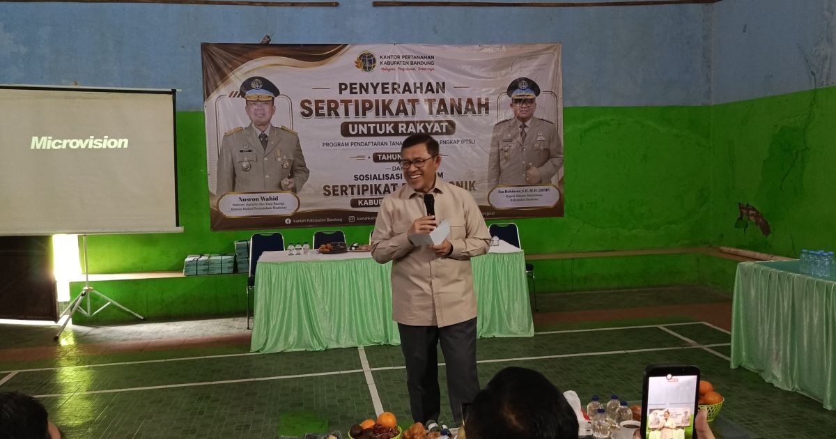 Anggota Komisi II DPR RI, Kang Aher  Minta Kepala Desa Dukung Penuh Program PTSL