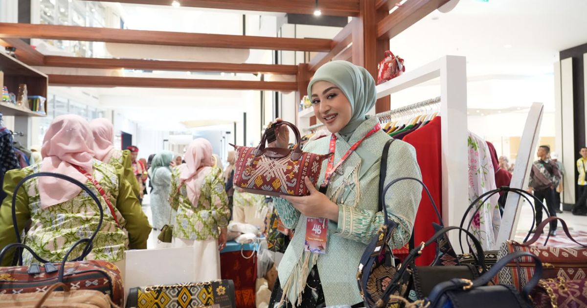 Dekranasda Kabupaten Bandung Bawa Kriya Unggulan ke Makassar
