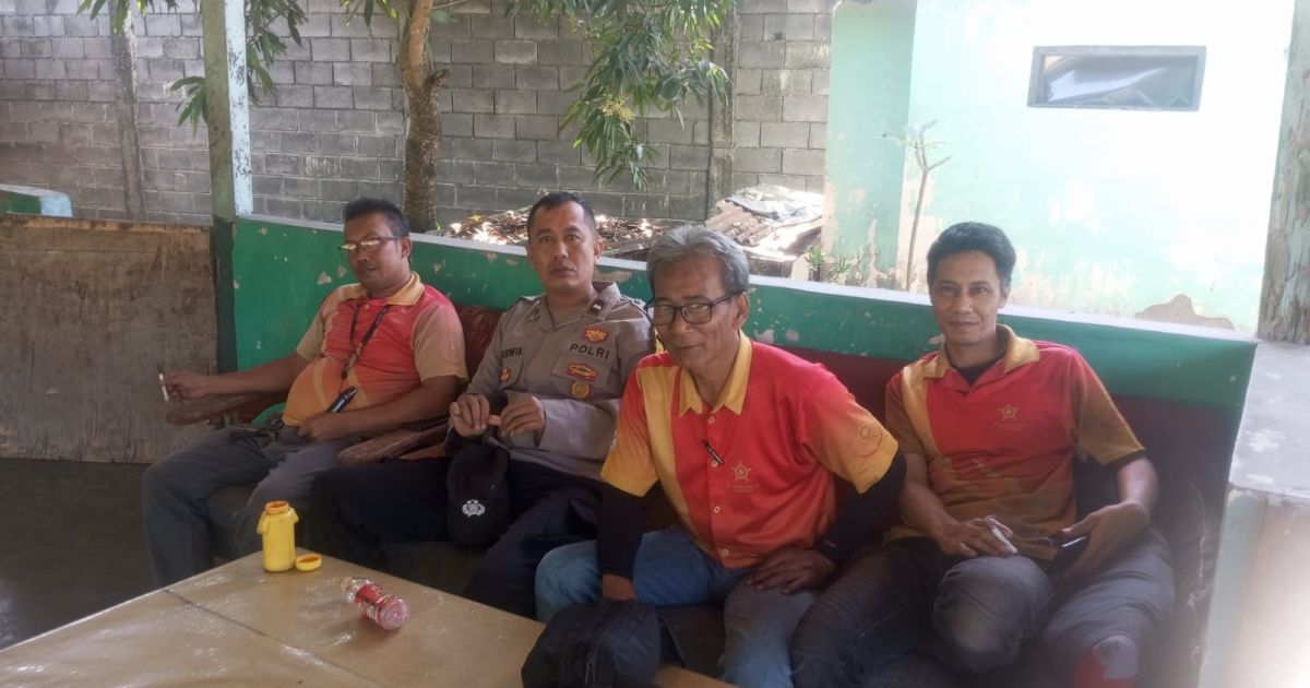 Bhabinkamtibmas  Desa Lagadar Ajak Warga Cikuya Hidupkan Ronda