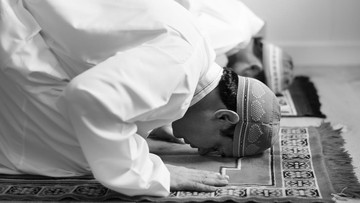Ilustrasi sholat. Foto: magnific/Magnific