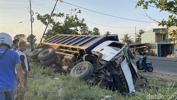 TKP kecelakaan di Jalur Lingkar Selatan Sukabumi (Foto: Siti Fatimah/detikJabar)