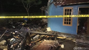 Kebakaran maut di Sukabumi (Foto: Siti Fatimah/detikJabar)