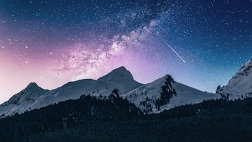 Ilustrasi meteor jatuh (Foto: Benjamin Voros/Unsplash)