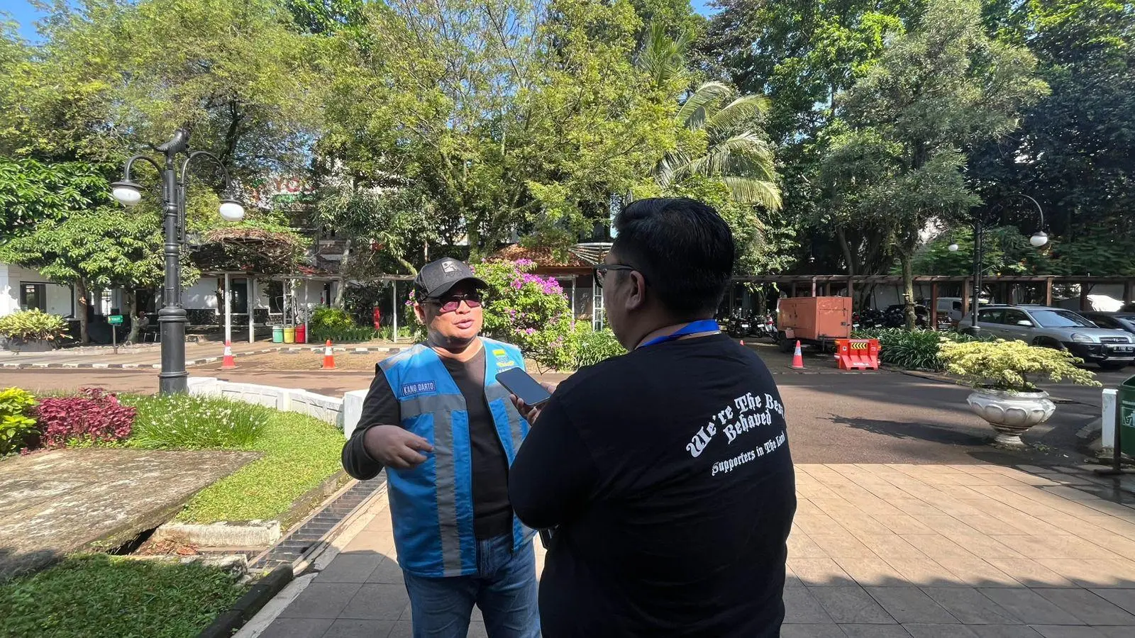 Persib Juara Tiga Kali Beruntun, Puluhan Ton Sampah Kepung Ruas Jalan Kota Bandung