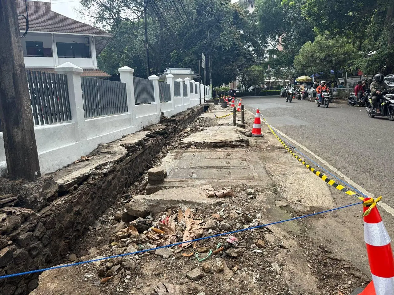 Sukses Tertibkan Kawasan Sukajadi, Pemkot Bandung dan Pemprov Jabar Kembalikan Fungsi Trotoar