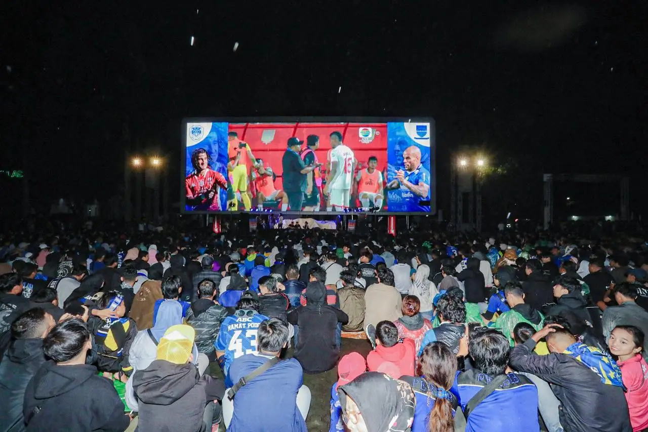 Urai Kepadatan Massa, Pemkot Bandung Sebar Titik Nobar Persib di Seluruh Kecamatan