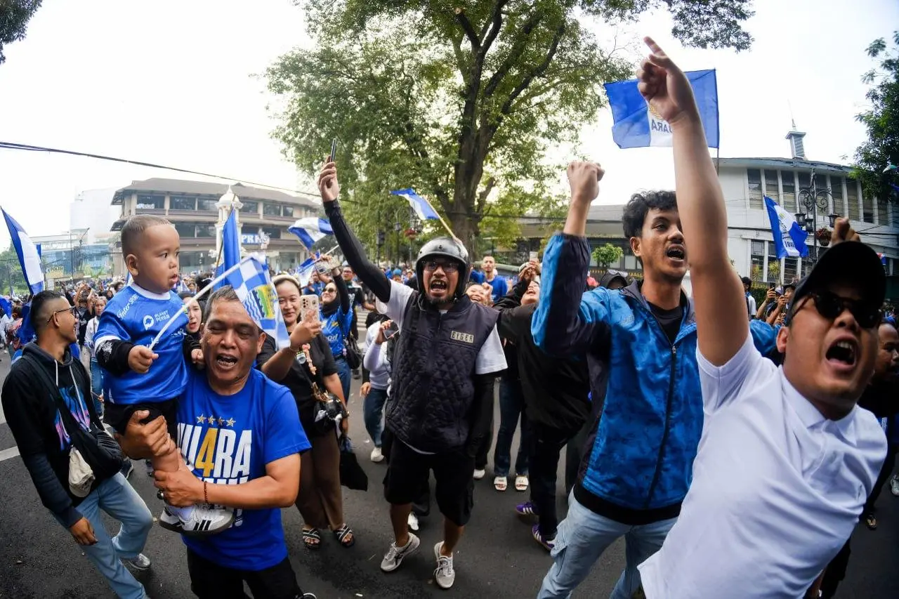 Wali Kota Farhan Imbau Bobotoh Jaga Ketertiban Jelang Laga Penentu dan Pawai Persib