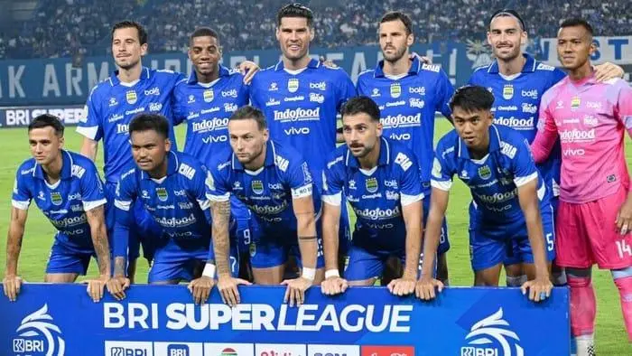 Prediksi Susunan Pemain PSM Makassar vs Persib Bandung: Siasat Skuad Darurat Tanpa Bojan Hodak