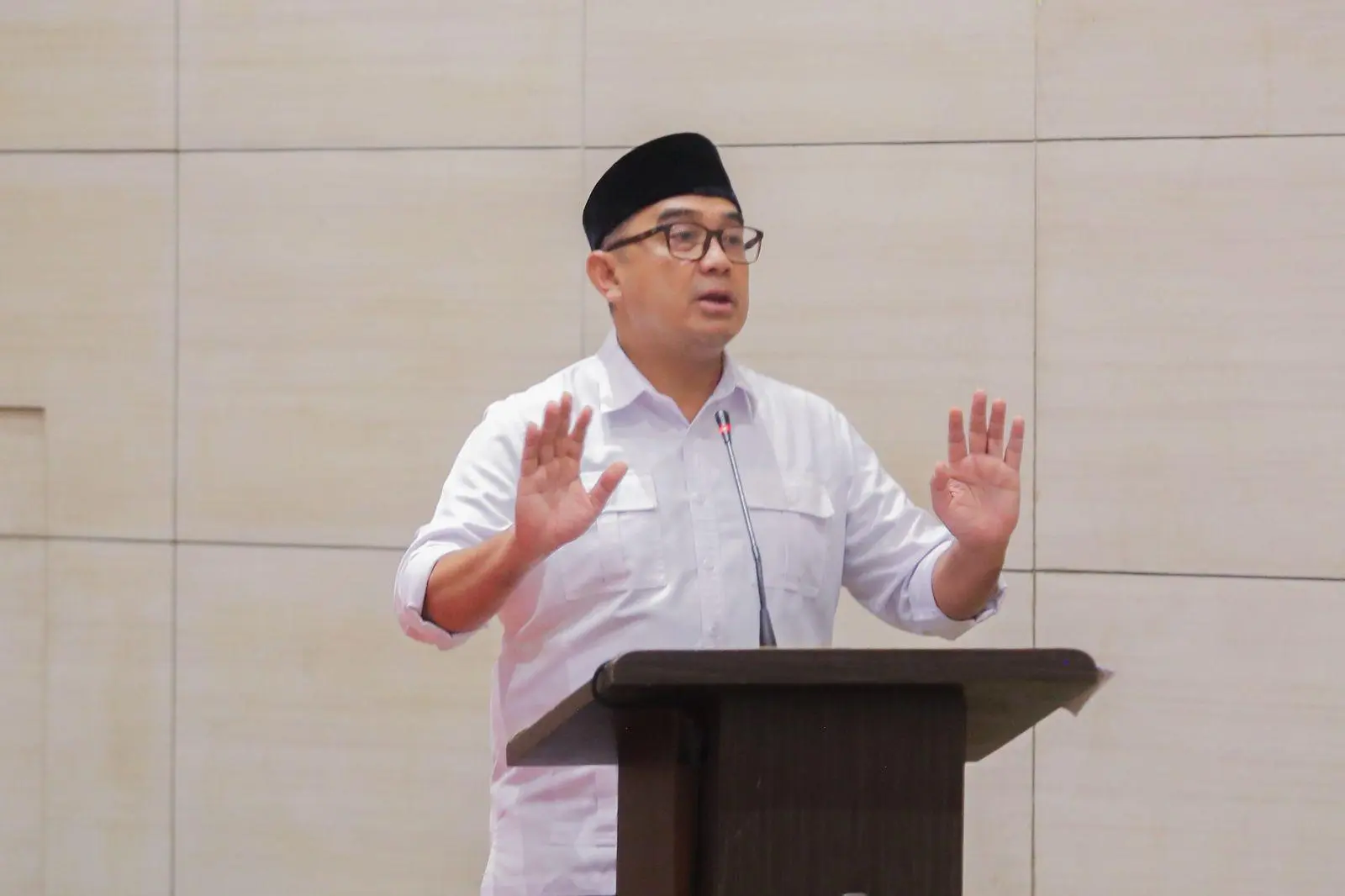 Penerimaan Murid Baru Bandung 2026: Muhammad Farhan Tekankan Transparansi DigitalPenerimaan Murid Baru Bandung 2026: Muhammad Farhan Tekankan Transparansi Digital