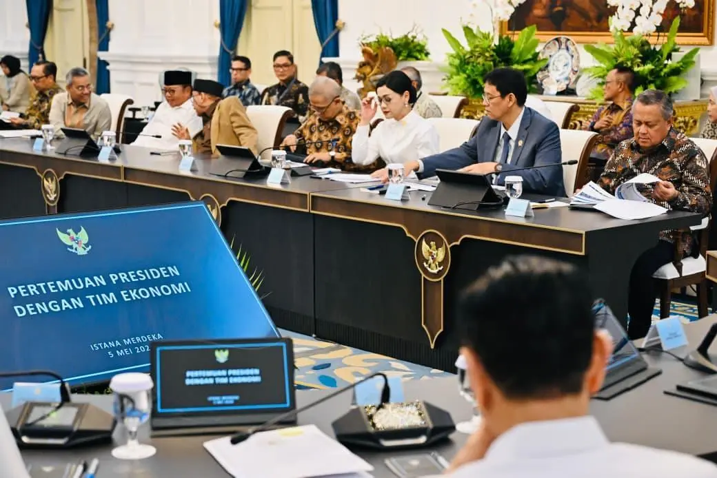 Presiden Prabowo Pimpin Rapat KSSK, Bahas Stabilitas Rupiah dan Aturan Baru DHE SDA