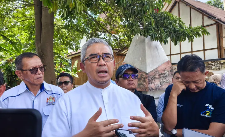 Total Anggaran Hampir Rp5 Miliar! Pemerintah Kota Bandung Salurkan Bantuan Rawan Melanjutkan Pendidikan