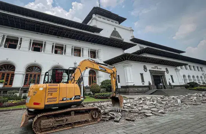 Proyek Penataan Gedung Sate Terus Berjalan, Gubernur Jabar Minta Warga Jaga Ketertiban Kota