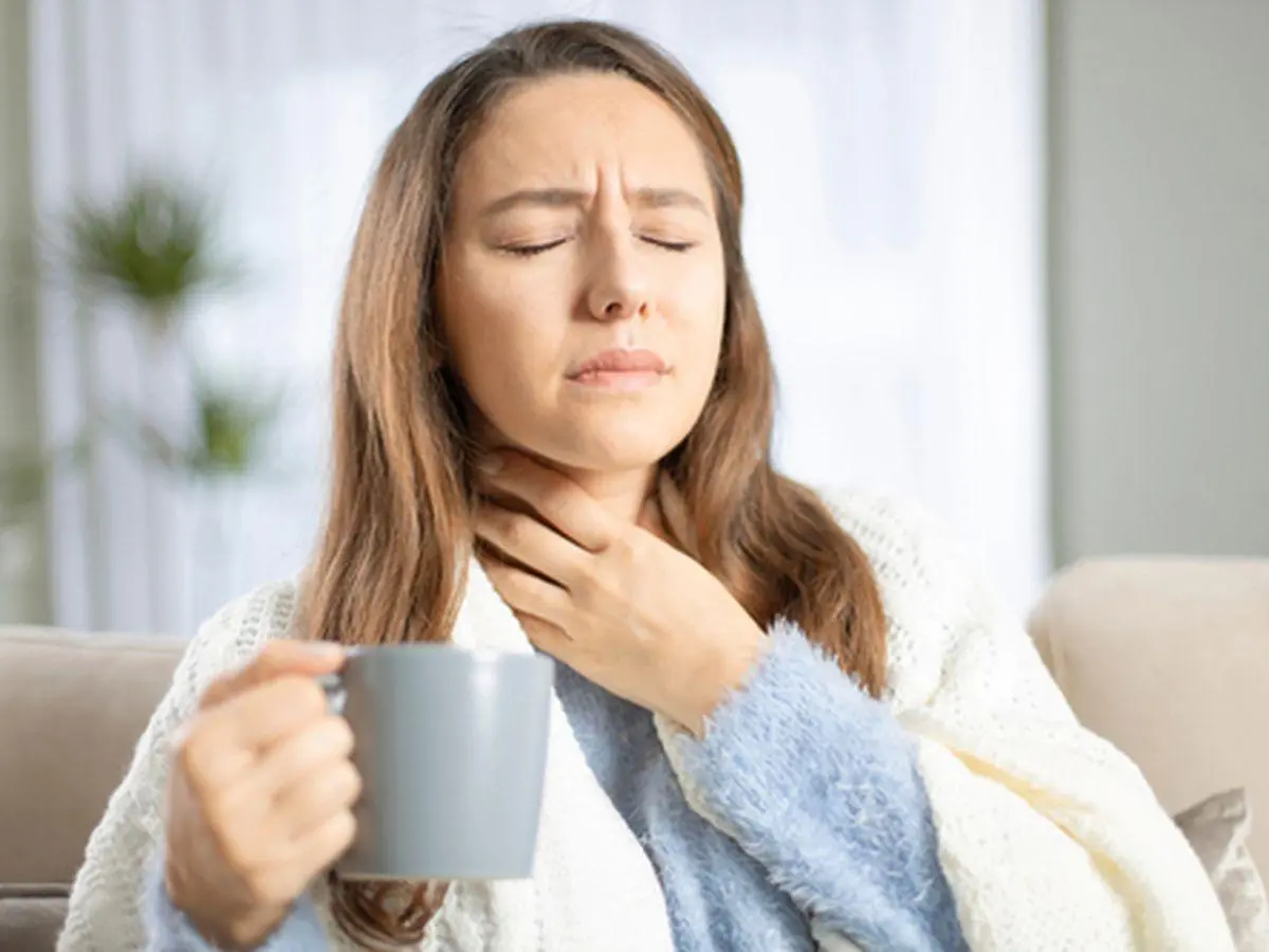 Bahaya Kebiasaan Minum Air Es saat Sakit Tenggorokan, Benarkah Memperparah Kondisi?