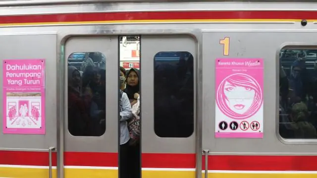 Mengapa Gerbong Wanita Selalu di Ujung Kereta? Ini Alasan Teknis dan Operasionalnya