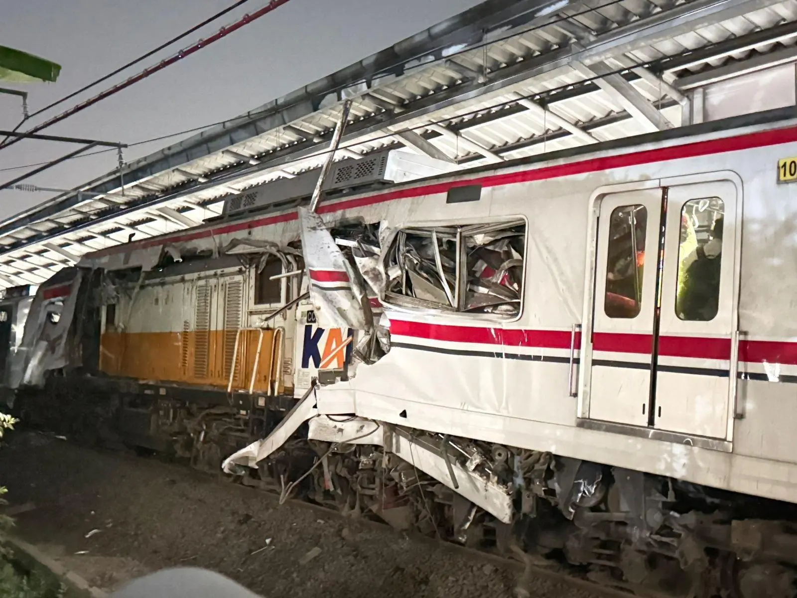 Seluruh Korban Tewas Tragedi Bekasi Timur Perempuan, Basarnas Sebut Evakuasi Gerbong Belakang Rampung