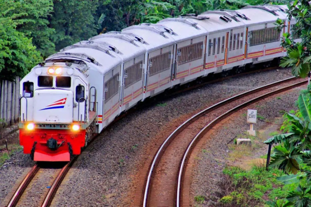 Harus Tahu! Mengapa Kereta Api Gak Bisa Berhenti Mendadak? Ini Penjelasan Ilmiah di Baliknya