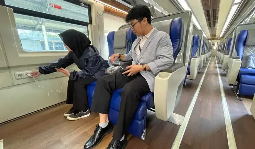 Jangan Pakai Kabel Roll di Kereta! Ini Alasannya Mengapa Colokan Bertingkat Sangat Dilarang