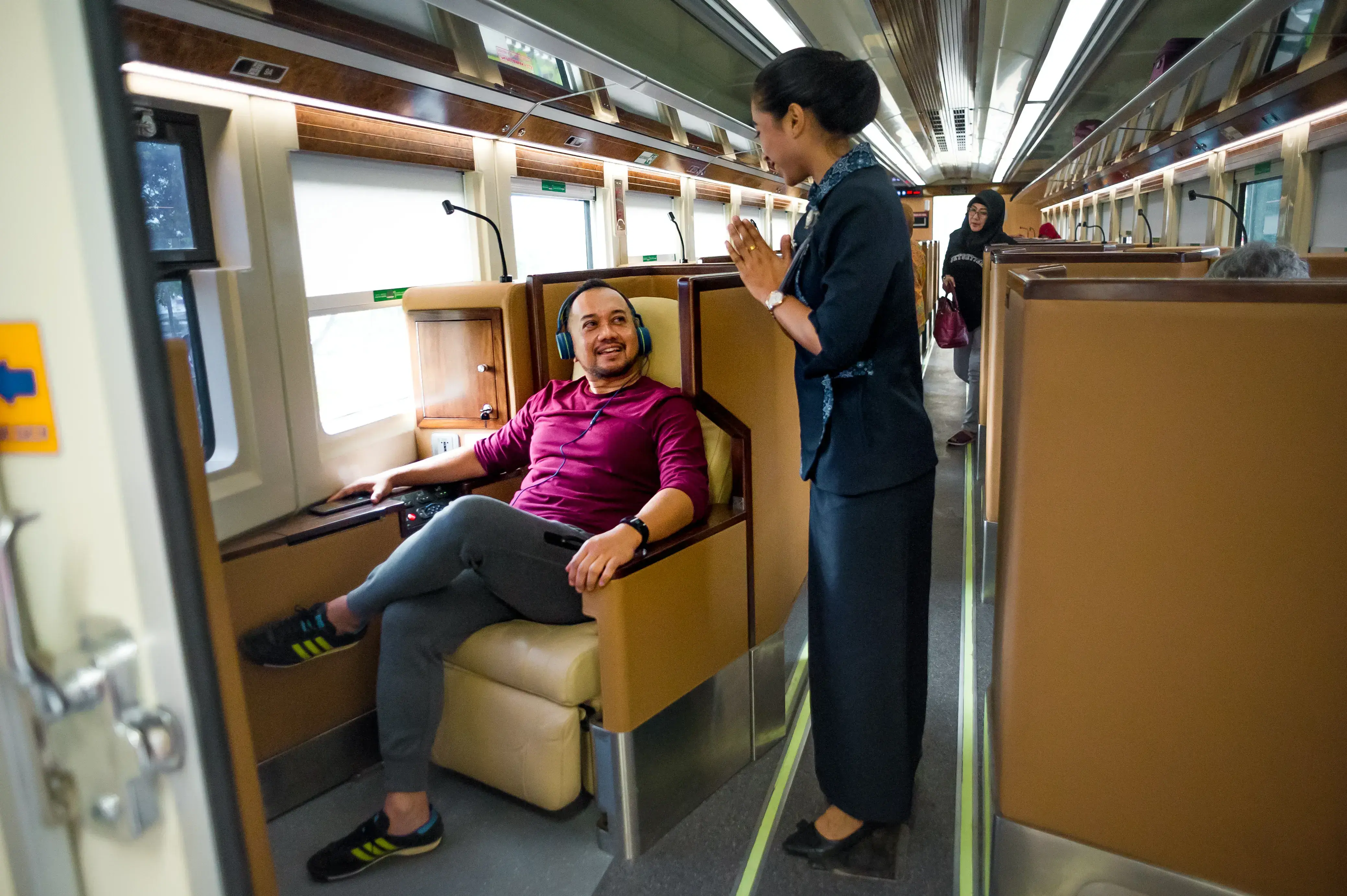 Mewah! Ada Suites Class Compartment di KA Sangkuriang, Cek Harga Tiket dan Diskon 50 Persennya
