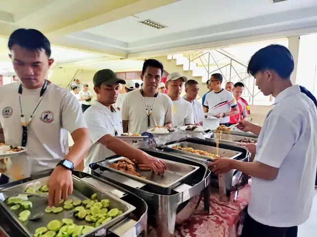 Ramah Lansia, Kemenhaj Jabar Pastikan Menu Makanan Jemaah Haji Sesuai Kebutuhan