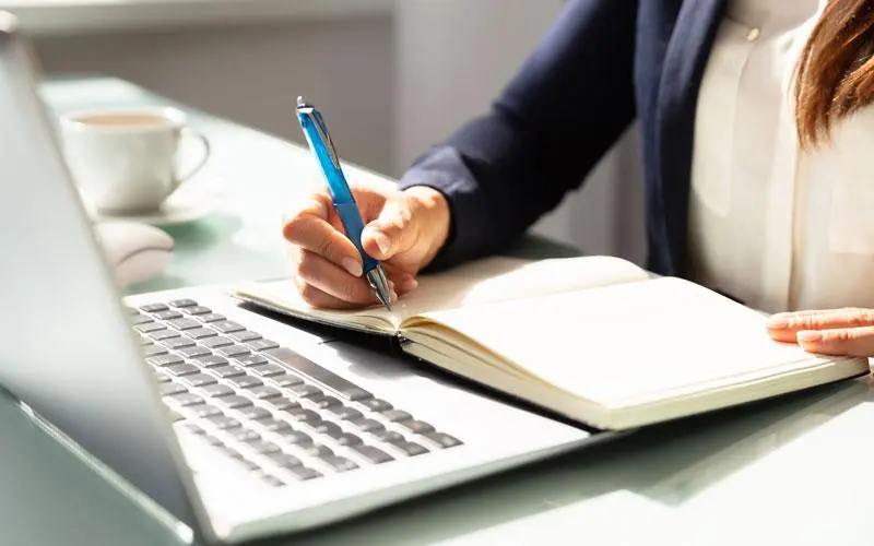 5 Perbedaan Copywriting dan Content Writing, Mana yang Lebih Powerful?