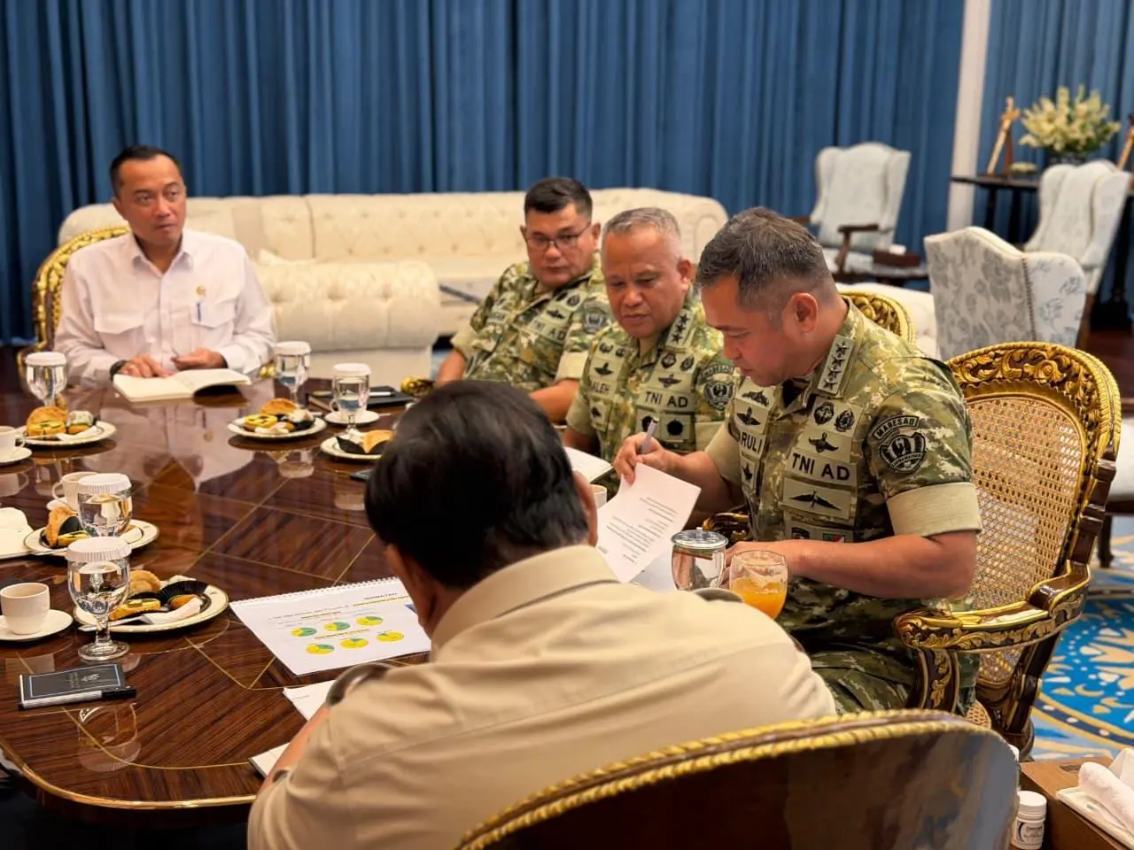 Presiden Prabowo Terima Laporan KSAD: TNI AD Rampungkan 300 Jembatan Gantung Perintis