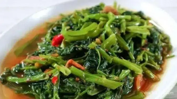 Cara Bikin Tumis Kangkung Belacan ala Restoran, Tetap Hijau dan Gurihnya Nagih!