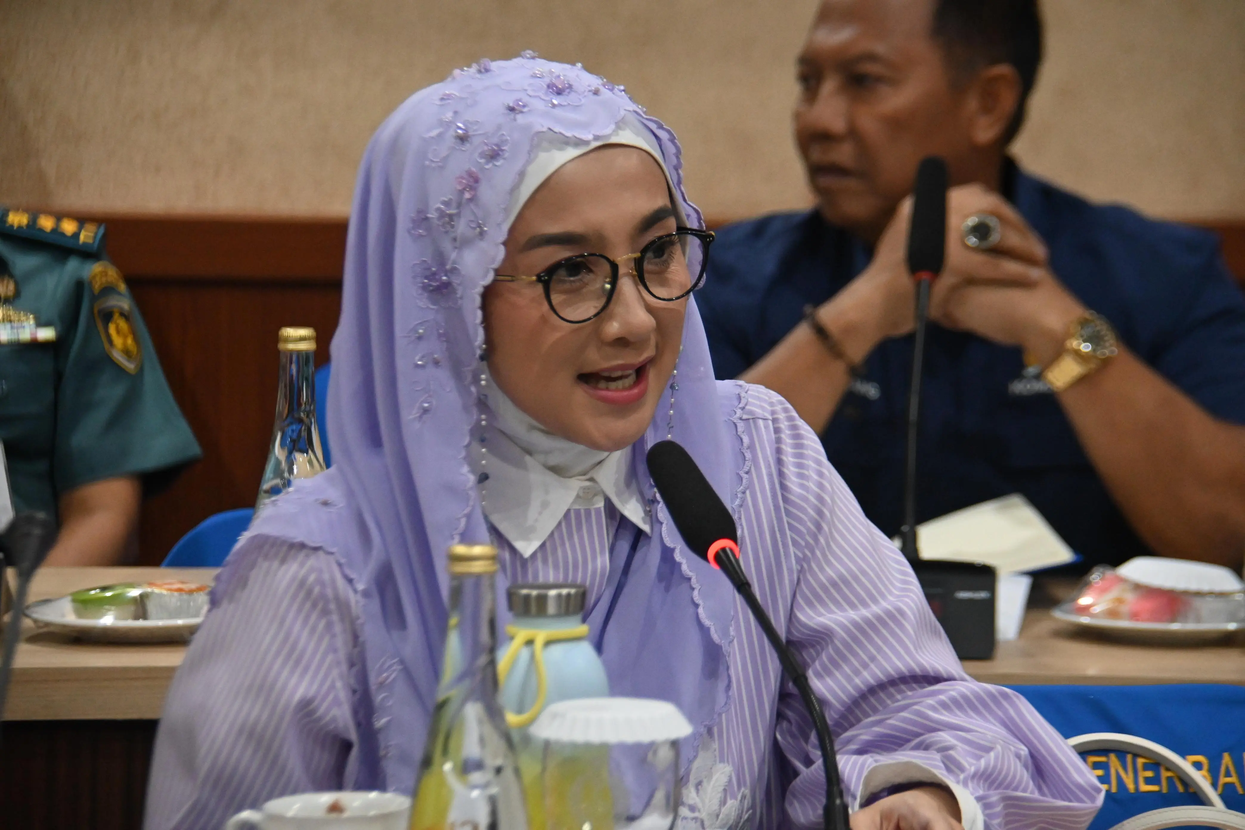 Desy Ratnasari Soroti Ketimpangan Alutsista dan Jumlah Penerbang TNI Angkatan LautDesy Ratnasari Soroti Ketimpangan Alutsista dan Jumlah Penerbang TNI Angkatan Laut