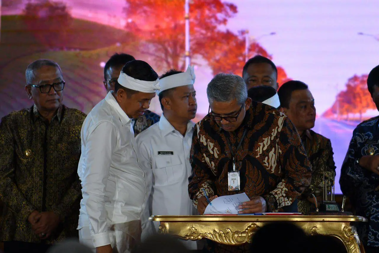 Atasi Sampah Regional, Pemkot Bandung Sepakati Proyek Waste to Energy di Sarimukti