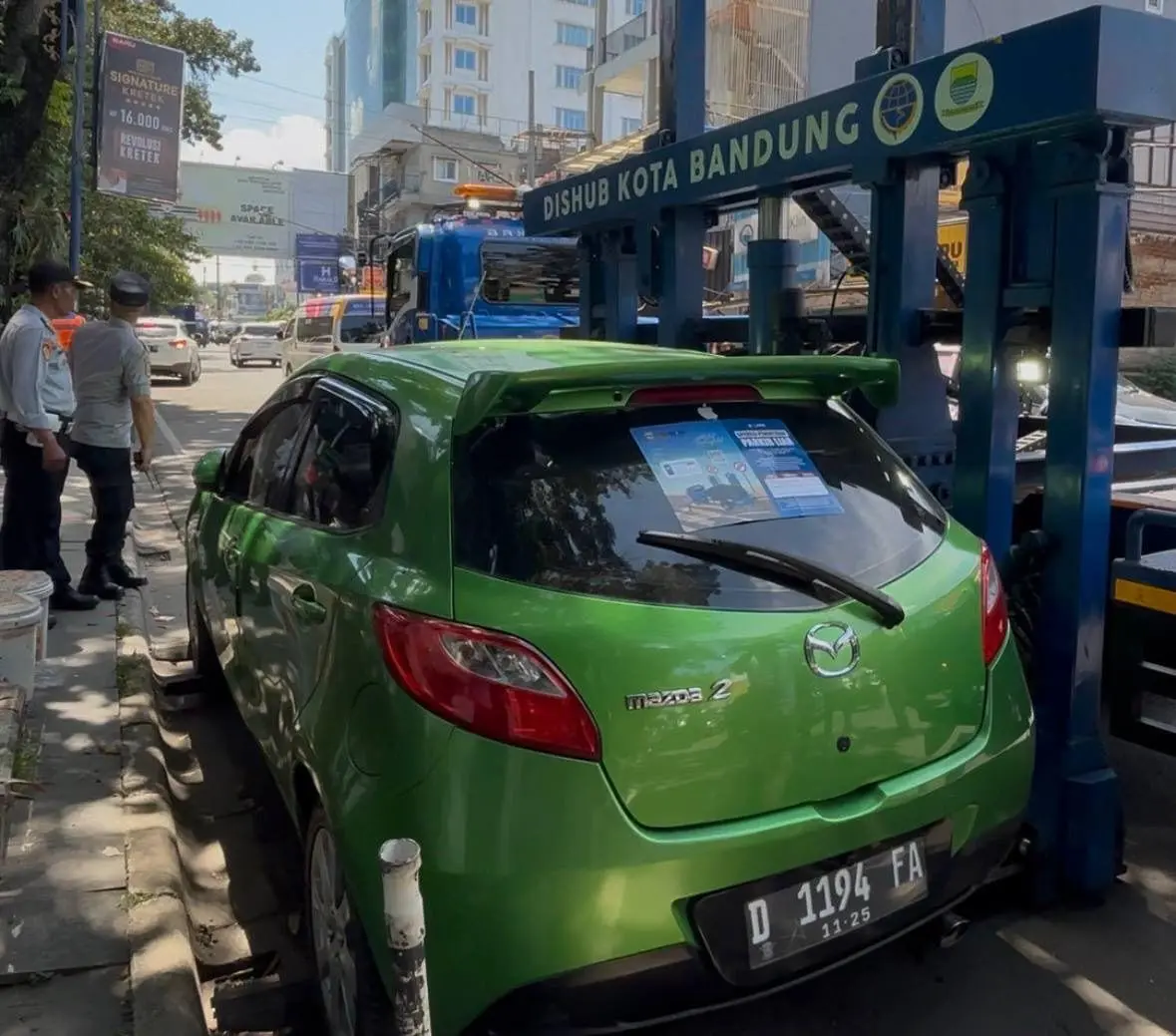 Wali Kota Bandung Soroti Lemahnya Kedisiplinan Publik: Parkir Liar Ada di Mana-mana