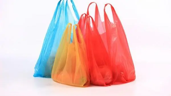 Harga Minyak Dunia Melonjak, Kenapa Harga Plastik Ikut Naik Tajam? Ini Penjelasannya