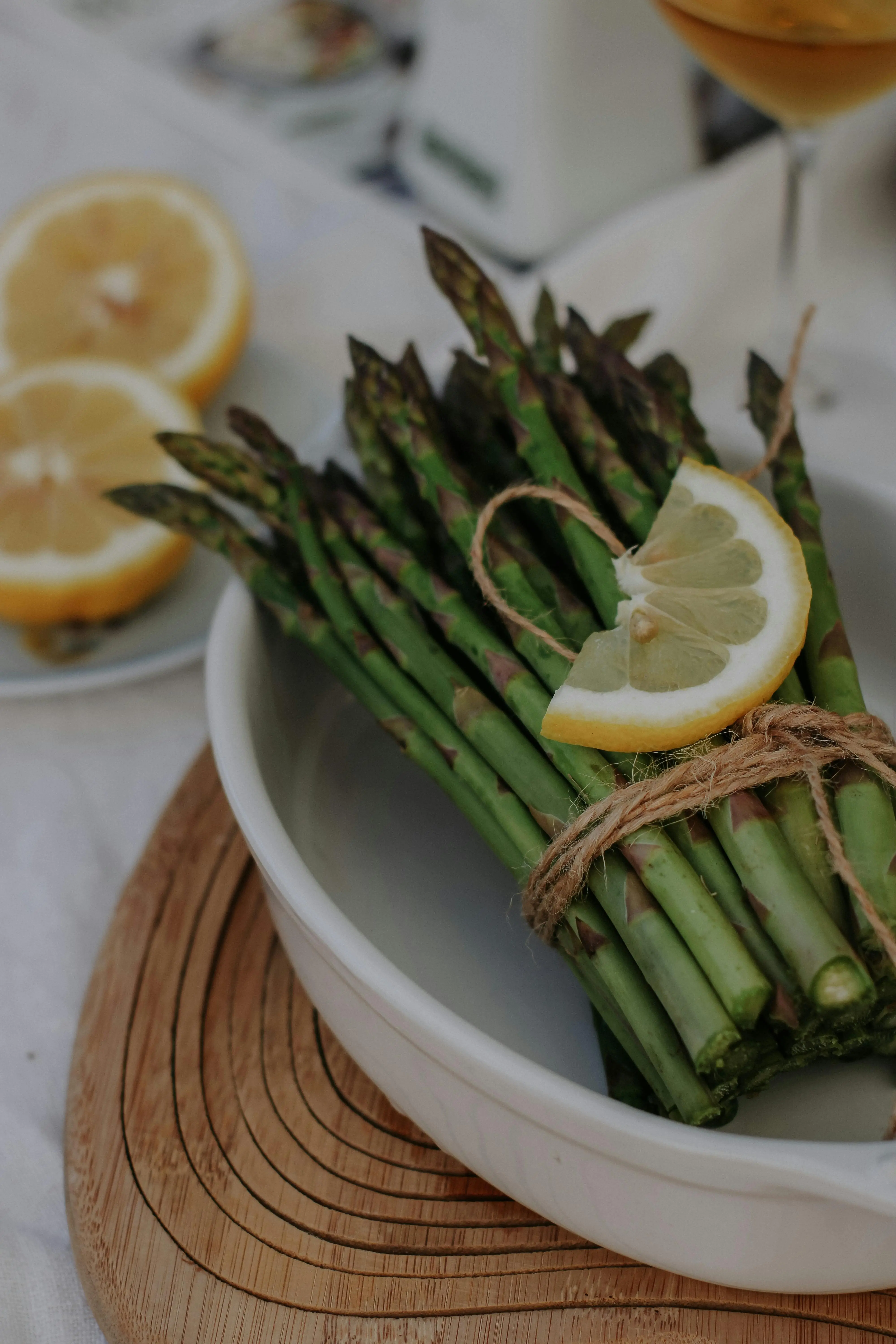 Seni Memasak Asparagus dengan Presisi: Mengunci Kesegaran Melalui Teknik Sous Vide