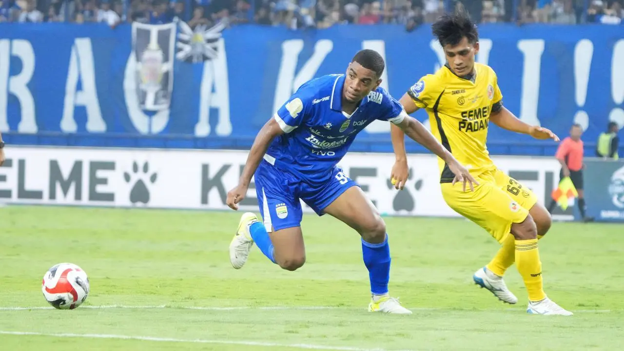 Link Live Streaming Semen Padang vs Persib: Duel Sengit Papan Atas dan Bawah, Kick Off 19.00 WIB