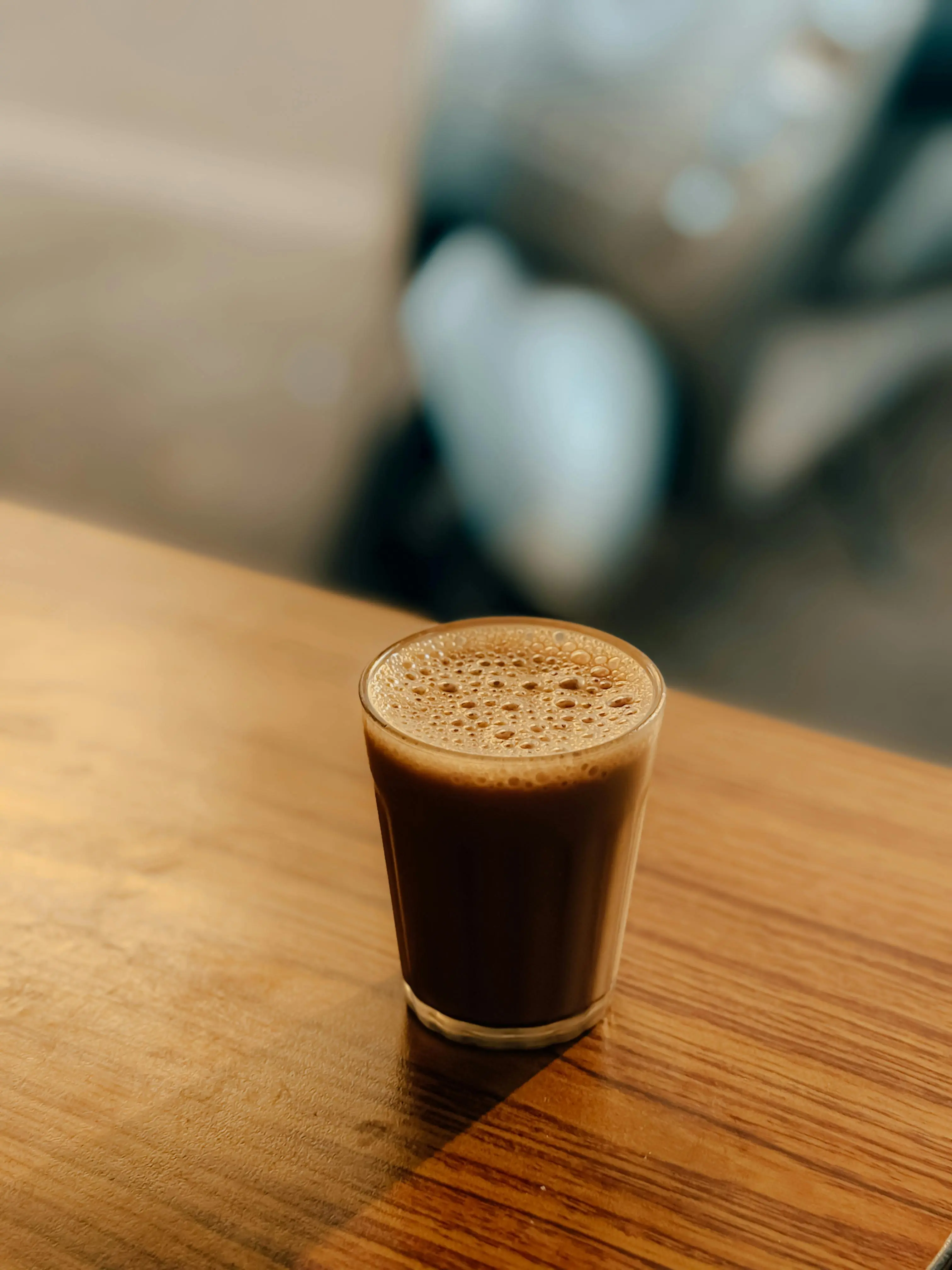 Teh Tarik Malaysia: Seni Memadukan Rasa dalam Segelas Minuman Ikonik