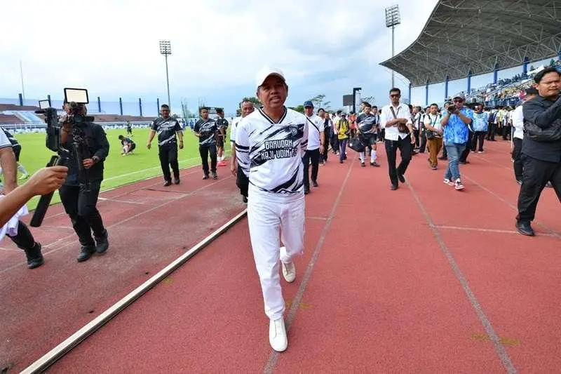 Semangat Kolaborasi dan Kebahagiaan: Gubernur Dedi Mulyadi Resmi Membuka Liga Sabrengna 2026