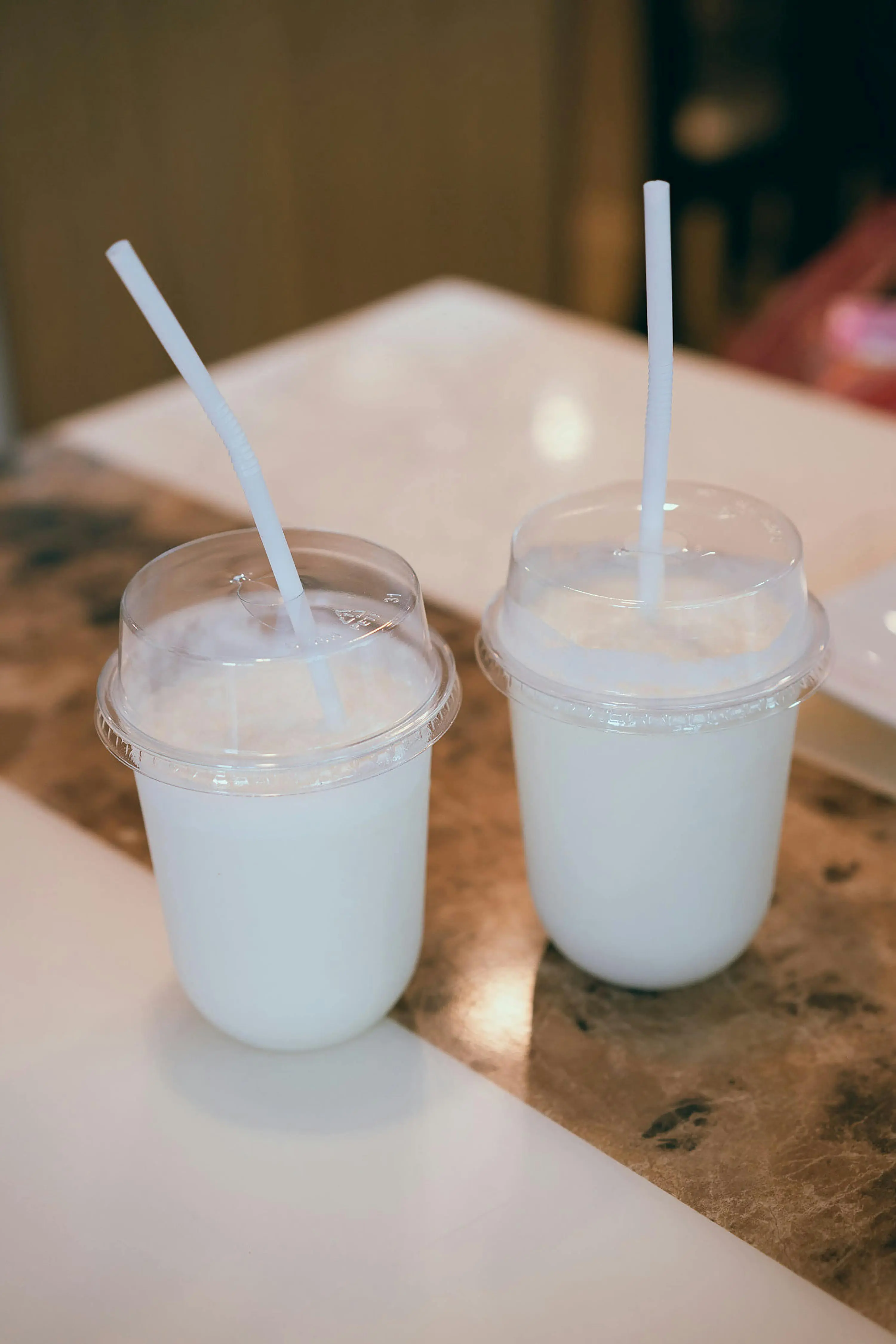 Menikmati Kesegaran Ayran: Minuman Yoghurt Gurih yang Menjadi Jantung Kuliner Turki