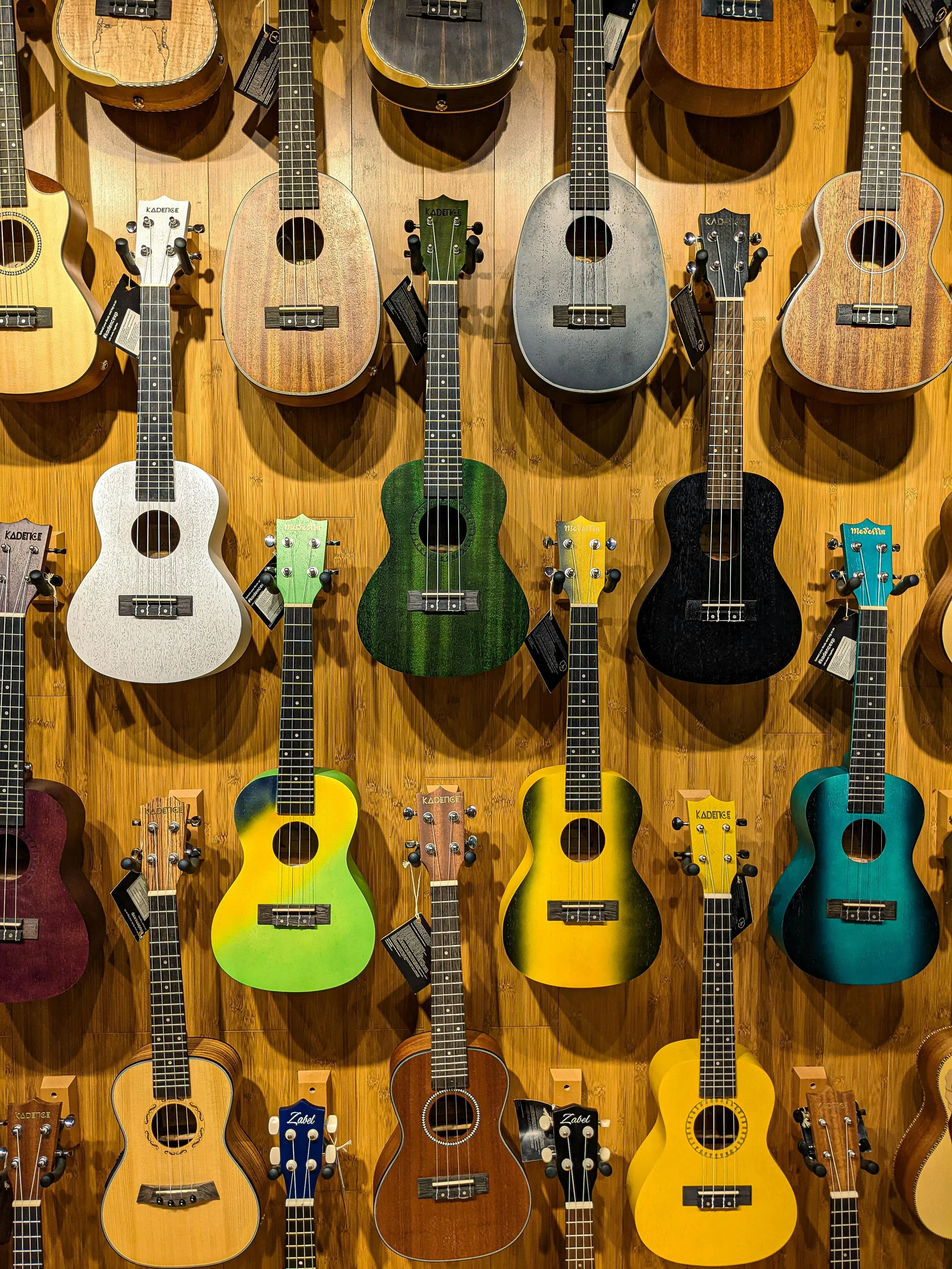 Menjaga Investasi Musikal: Panduan Profesional Menyimpan Gitar Agar Tetap Prima