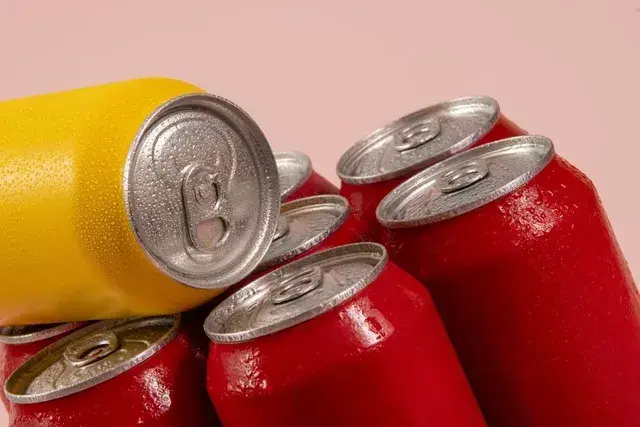 Waspada Lonjakan Gula Darah! Inilah Kandungan Tersembunyi di Minuman Kaleng