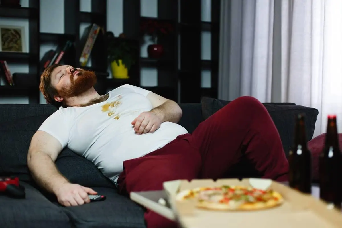 Waspada Food Coma: Kenapa Kamu Mengantuk Berat Setelah Makan Enak?