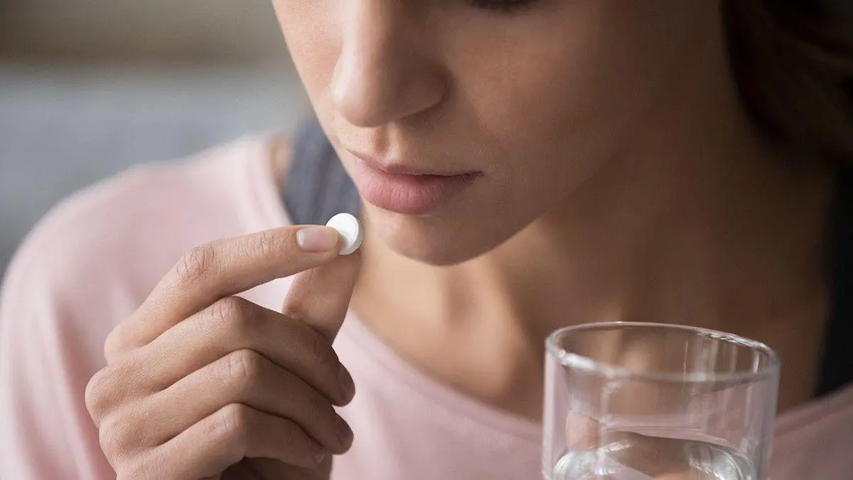 Bolehkah Minum Obat Maag saat Perut Kosong? Ini Fakta Medisnya!