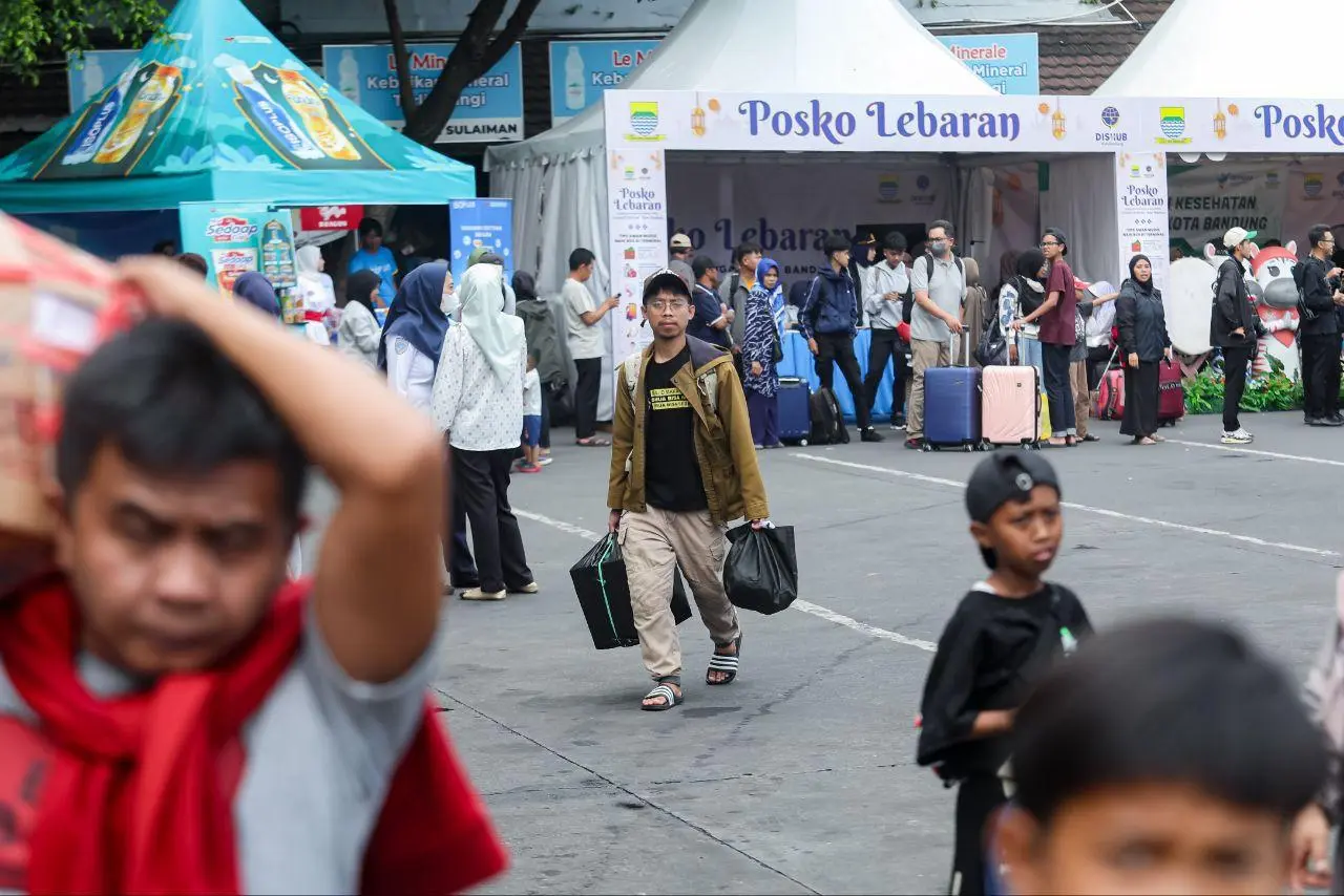 Arus Balik 2026: Disdukcapil Bandung Gelar Imbauan Simpatik di Stasiun dan Terminal