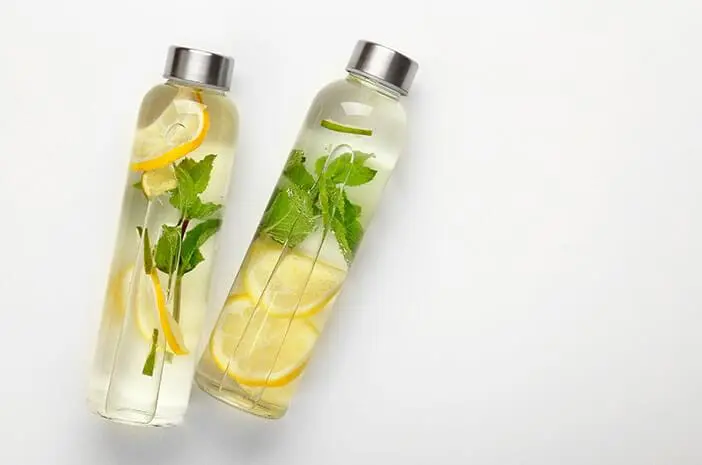 ukup 5 Menit! Cara Bikin Infused Water Lemon dan Jahe untuk Perkuat Imun